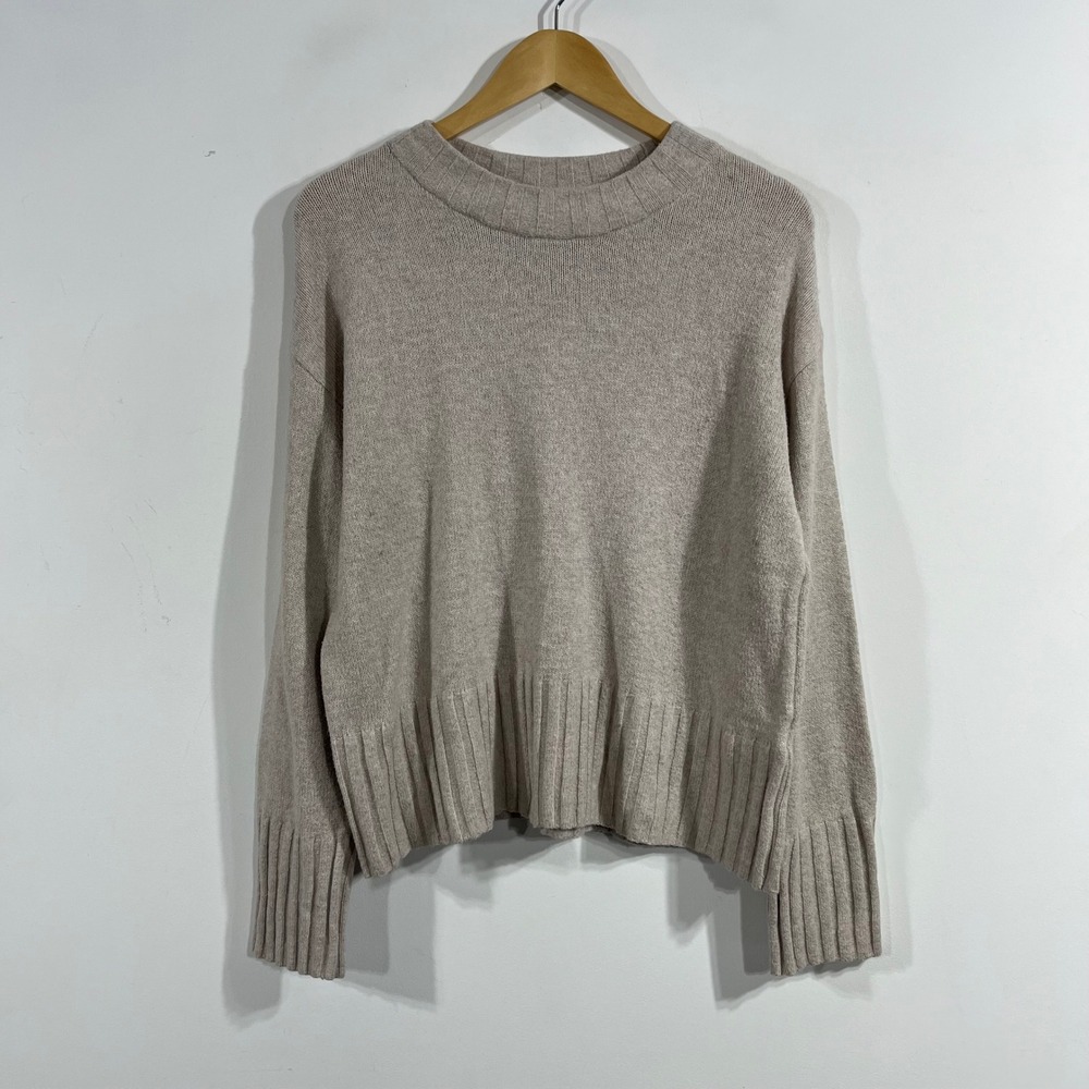 Gap Parisian Quiet Luxury Crewneck Ribbed Knit Sweater Womens Medium Minimalist